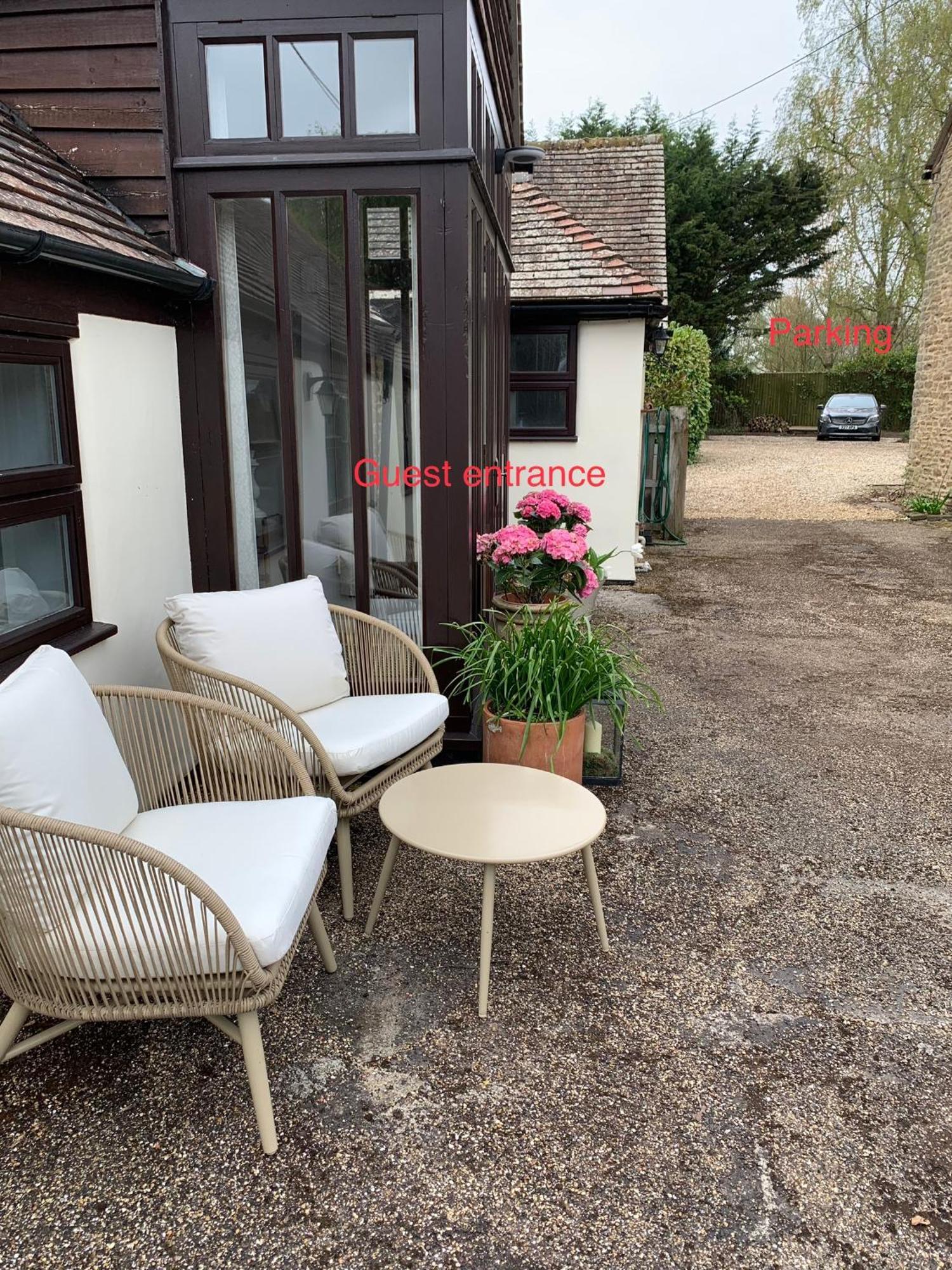 The Byre Bed & Breakfast Abingdon-on-Thames Exterior foto